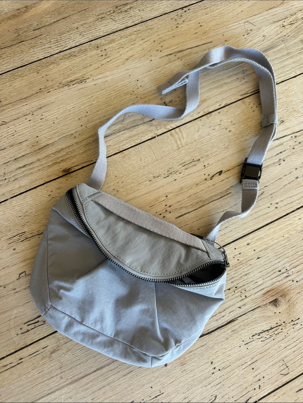 Athleta Light Gray Crossbody Sling Bag